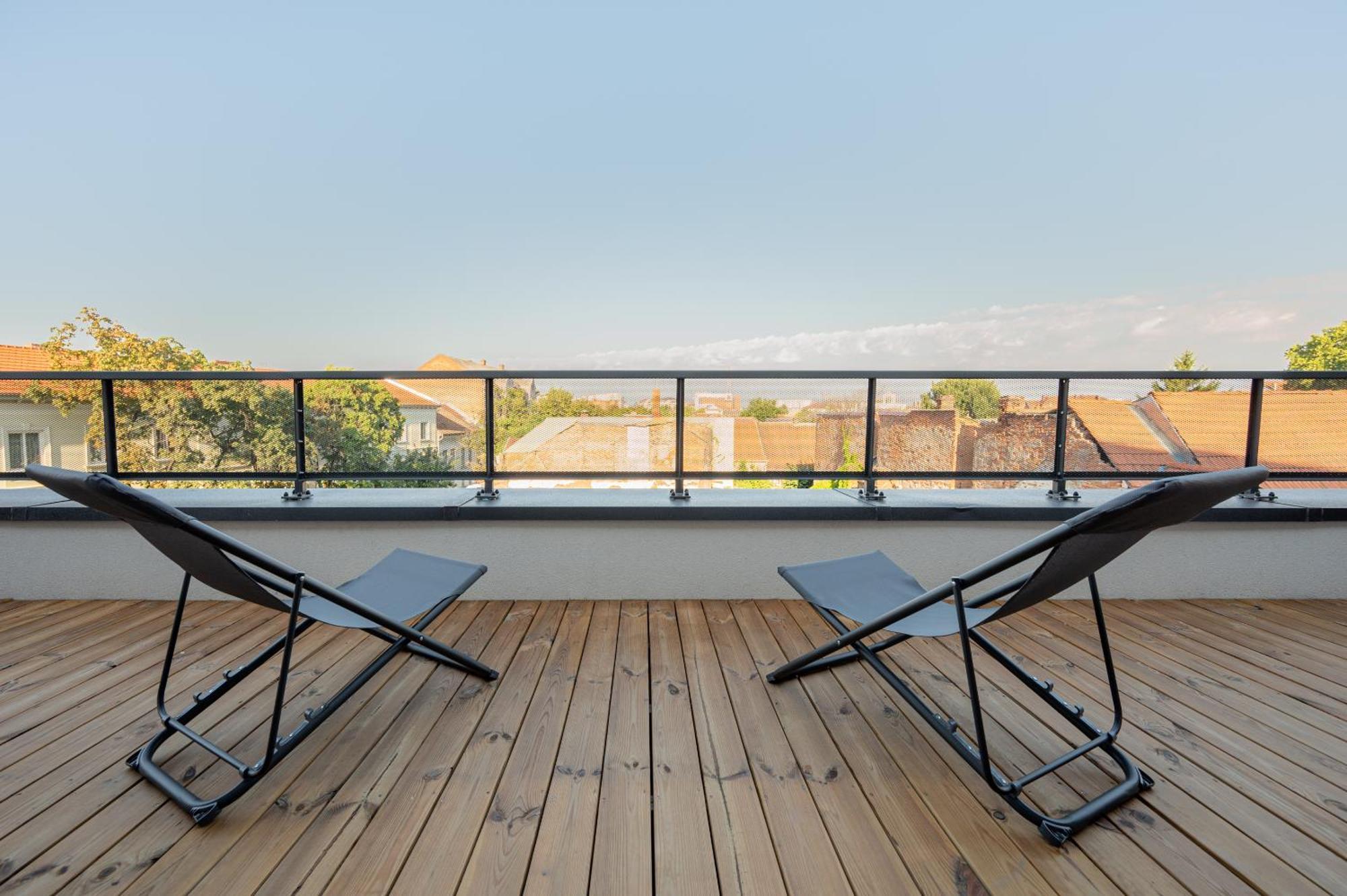 Calvin Aparthotel Oradea Rum bild